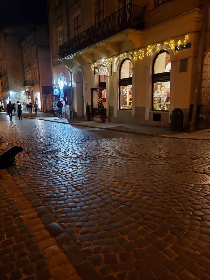 Апартаменти в центрі Львова Екстериор снимка