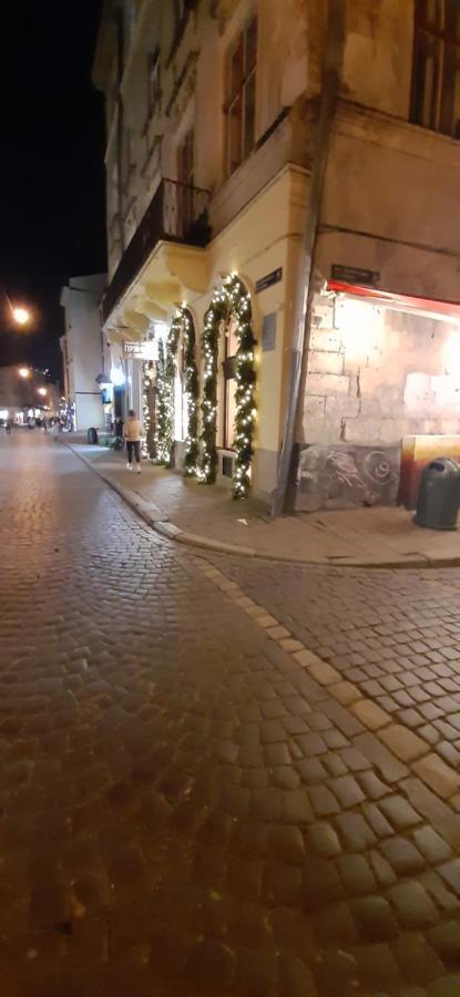 Апартаменти в центрі Львова Екстериор снимка